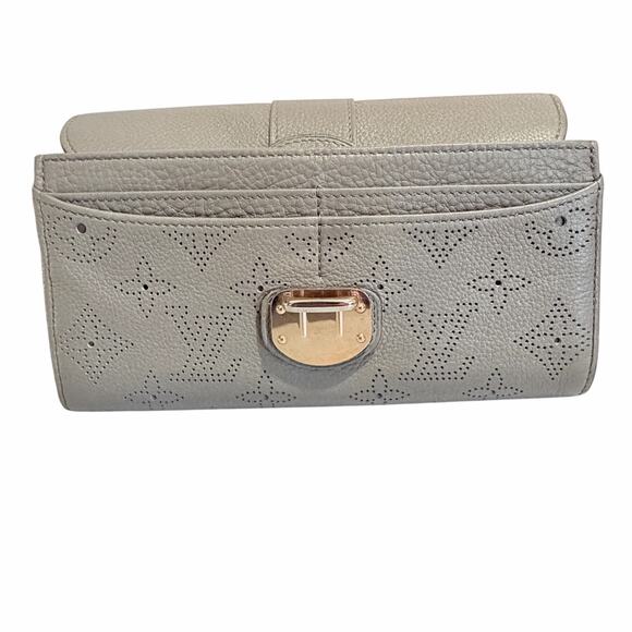 Louis Vuitton Mahina Iris Leather Wallet Galet Taupe Gray Authentic - Picture 4 of 9